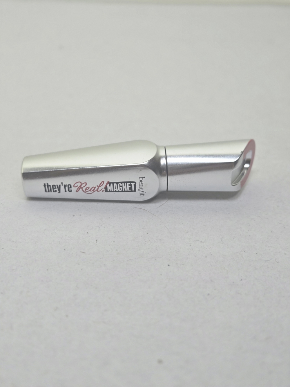 Benefit They're Real Magnet Mascara - Silver with Pink Accent